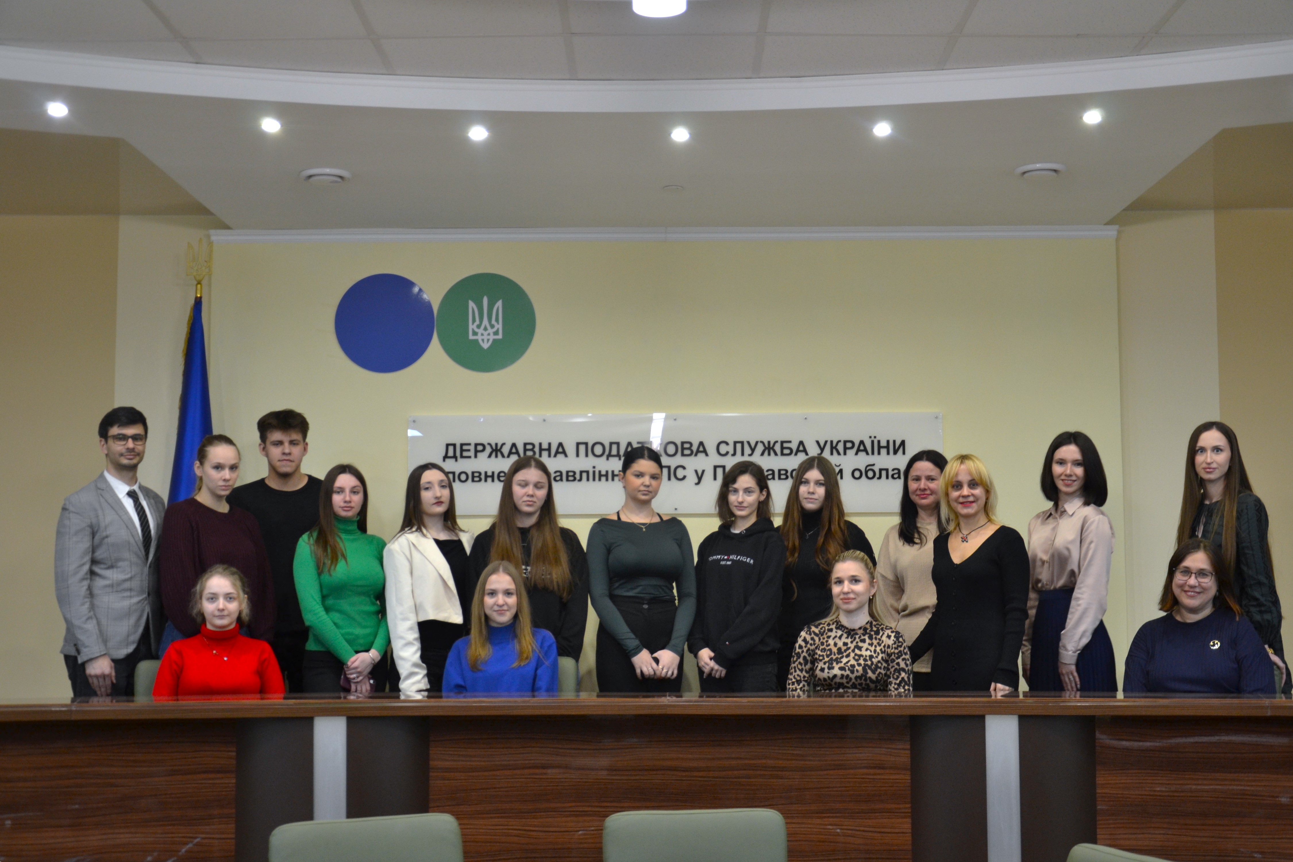 Зустріч зі студентами Полтавського фахового коледжу Національного юридичного університету імені Ярослава Мудрого.. Фото № 10/9