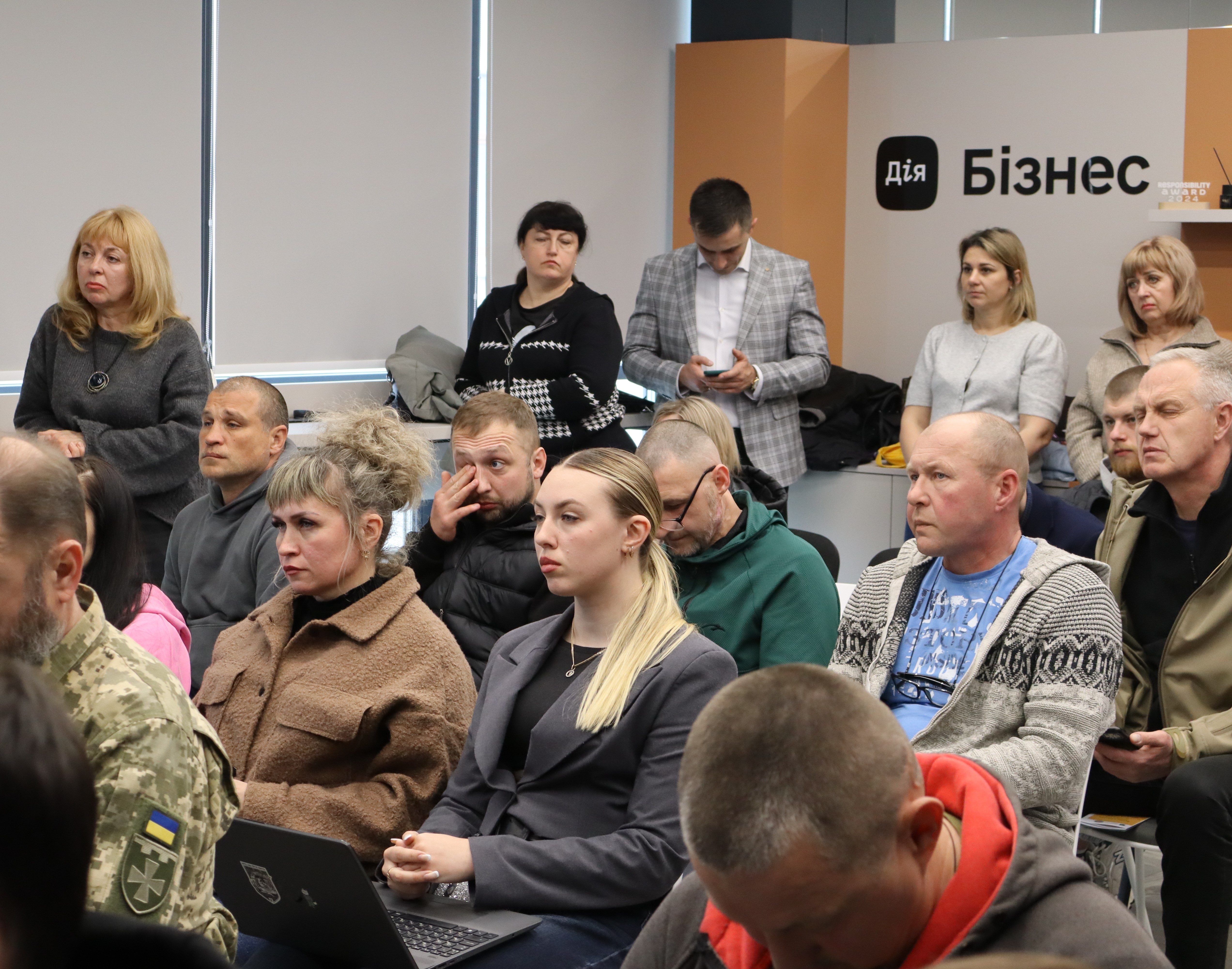 Урочистий захід «Платформа економічної та соціальної стійкості». Фото № 12/11